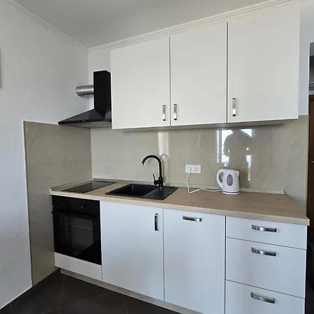 Blaza Apartman Podstrana